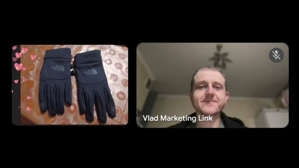 Влад Таран із подарунковими рукавичками