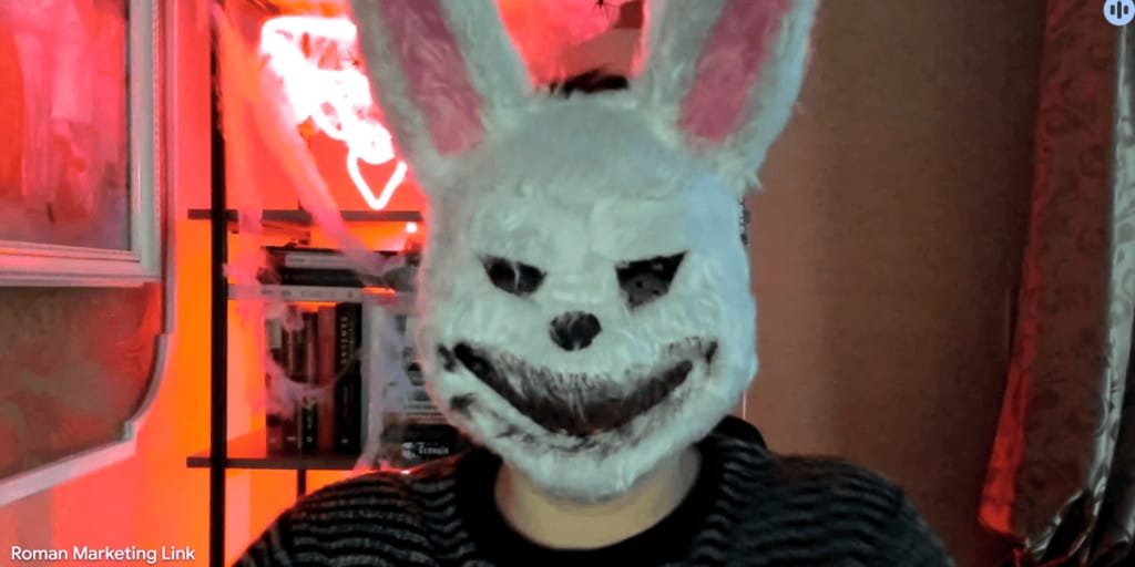 Рома Иллюшко в костюме Кролика Роджера на Хэллоуин