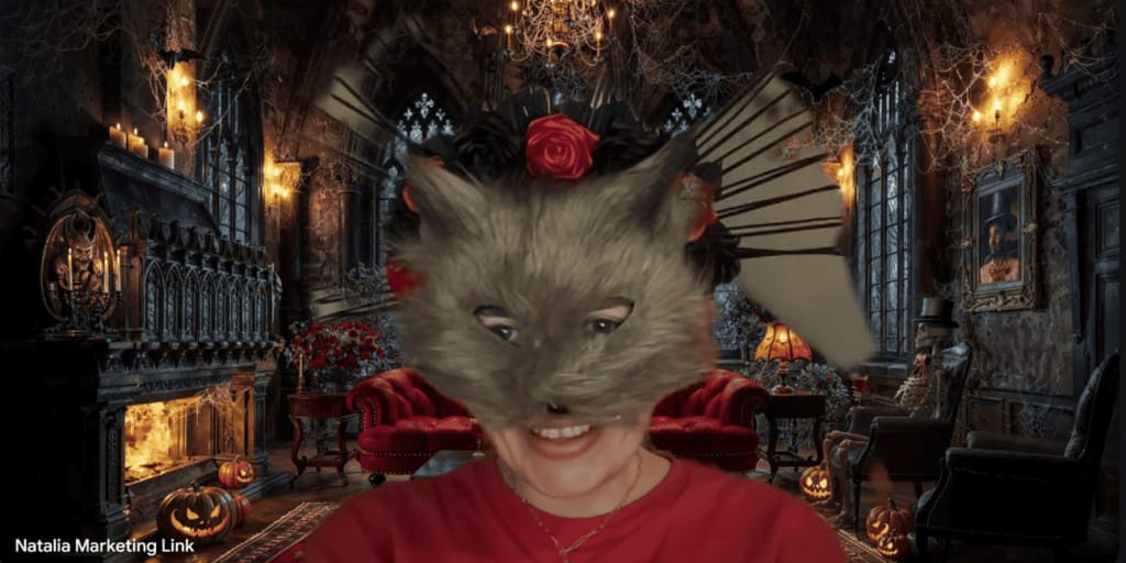 Наташа — Черная королева маркетинга на празднике Хэллоуина