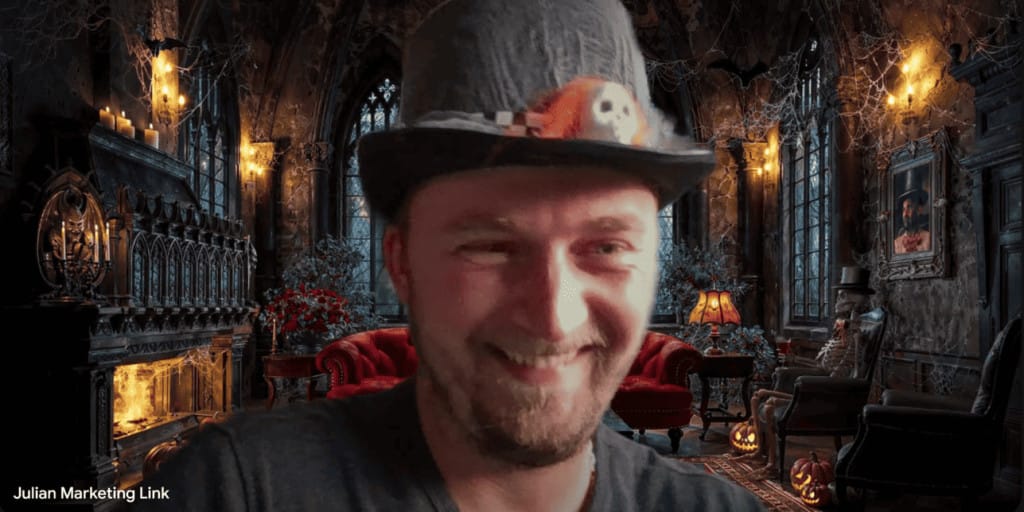 Юлиан — глава Ордена Рыжих Мертвецов на Хэллоуин